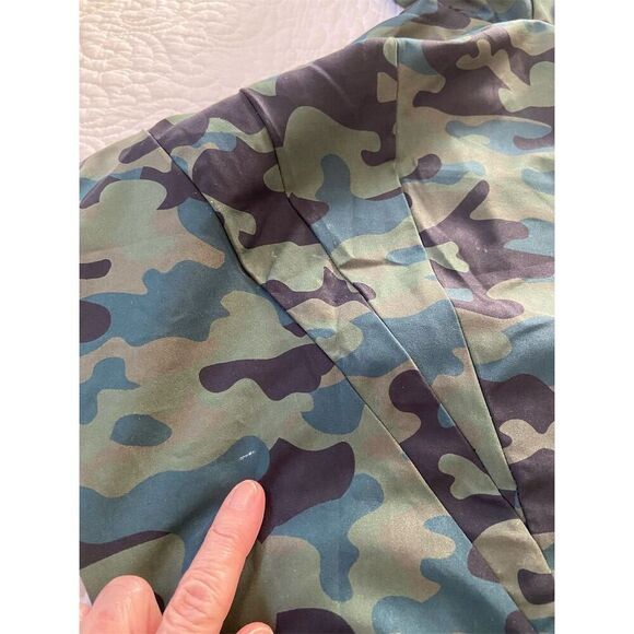 9 to 5 Fit Short Memory Camo Olive Hooded Romper Long Sleeve Size S Activewear​ - Picture 14 of 14